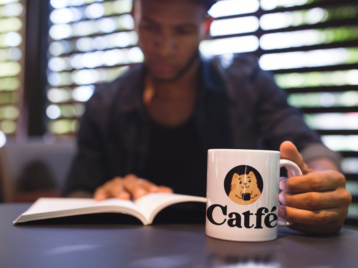 Catfé Classic Mug in White